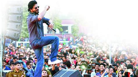 Films survive because of fans: Shah Rukh Khan