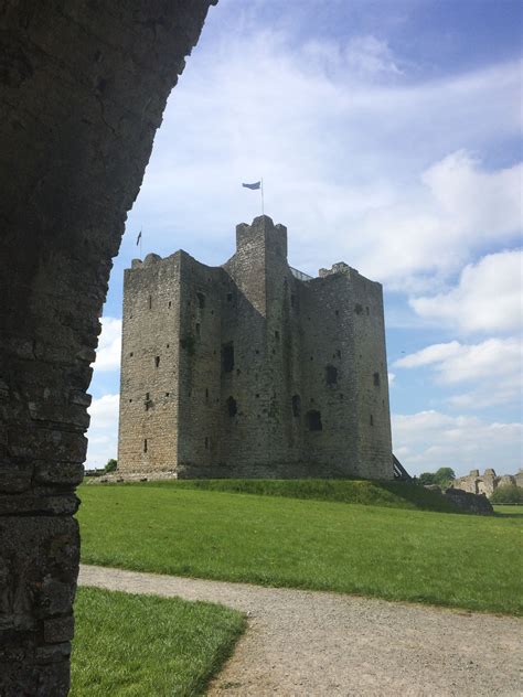 Trim Castle, Trim Ireland | Castle, Trim ireland, Ireland