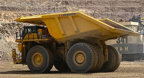 Nevada Gold Mines to receive Komatsu haul trucks