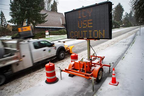 Ice storm wreaks havoc in Eugene, Springfield, Lane County, surrounding ...