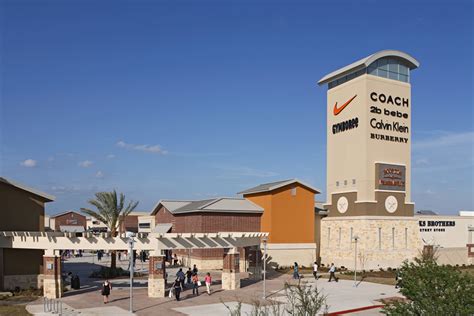 Do Business at Houston Premium Outlets®, a Simon Property.