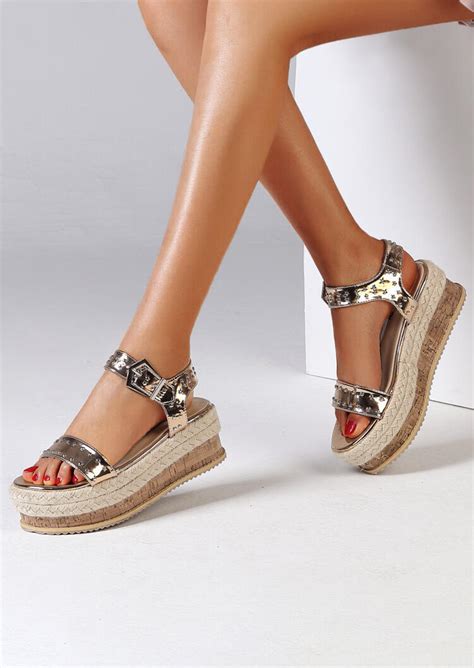 Ankle Strap Buckle Platform Sandals - Bellelily