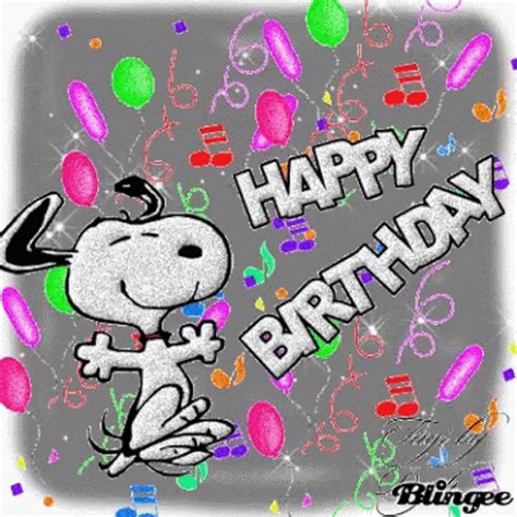 Happy Birthday Snoopy GIFs | GIFDB.com