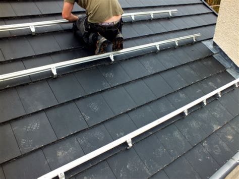 How to Install Solar Panels on a Roof- Step by Step Guide - Archute