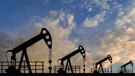 US crude oil prices go down in negative for the first time in history : Peoples Dispatch