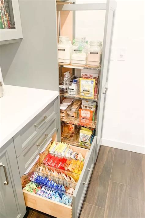 Easy snack pantry organization for kids! | Kitchen organization pantry ...