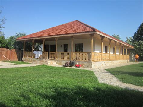 Some brand new houses made by using traditional architecture in Romania ...