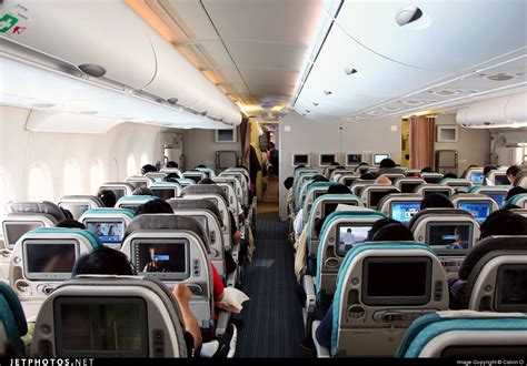 Singapore Airlines Airbus A380 economy class | Aircraft interiors ...