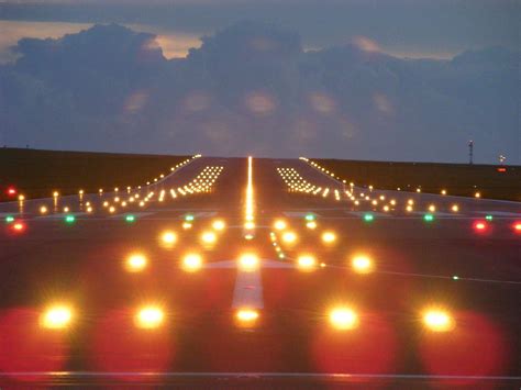 Airport Runway Wallpapers - Top Free Airport Runway Backgrounds ...