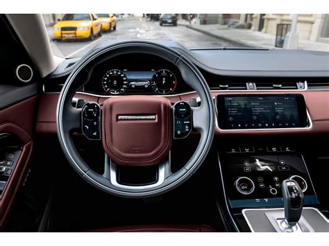 2023 Land Rover Range Rover Evoque: 46 Interior Photos | U.S. News