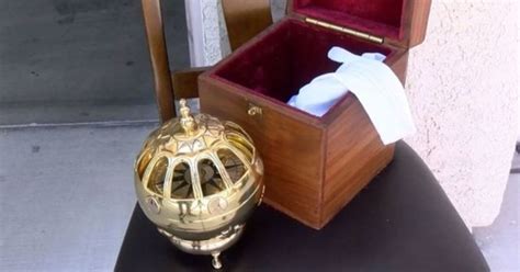 After Car Burglary, Man Wakes Up to Find a Liahona Replica on His Front ...