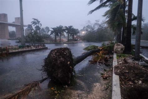 Category 4 Hurricane Delta roars toward Mexico's Cancun area