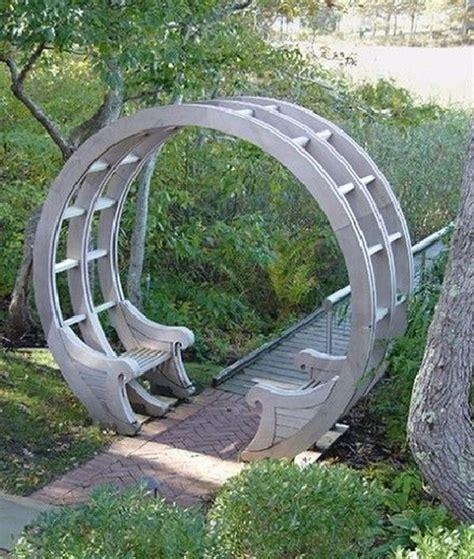 39 Awesome Moon Gate Garden Design Ideas - HOMEPIEZ | Moon gate garden, Garden design, Garden ...