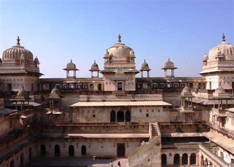 Orchha Fort Complex, history, timings, information, entrance fees