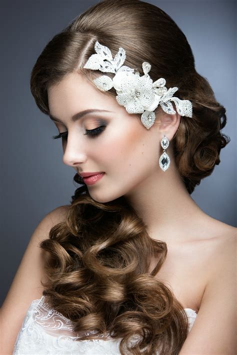 40 Wedding Hairstyles You'll Absolutely Want to Try | Mom Fabulous