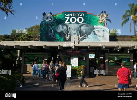 Entrance Gate San Diego, Zoo California, USA Stock Photo - Alamy