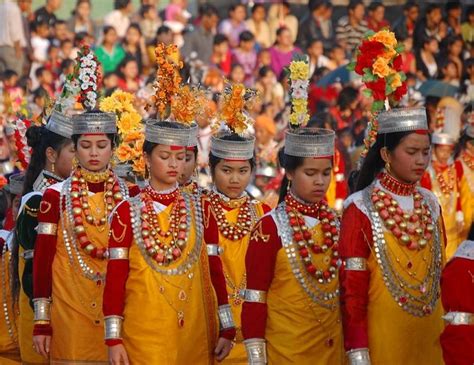 The Vibrant World of Khasi Tribes: Exploring Meghalaya’s Unique Cultural Heritage – The Cultural ...