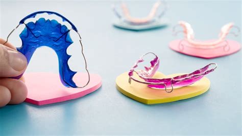 Permanent vs. Removable Retainers: Which Is Better? - GoodRx