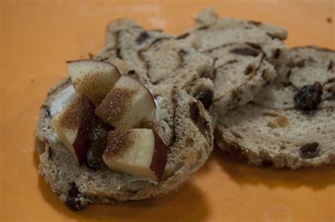 Cinnamon Apple Crisps | Cinnamon raisin bread is topped with… | Flickr