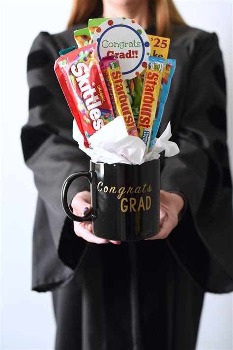 Graduation Gift Ideas / Graduation Gift Ideas : Give graduation gifts ...