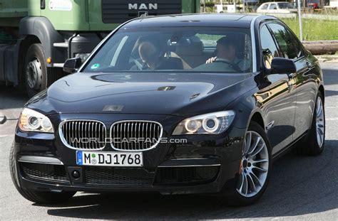 bmw-7-series-m-sport-package-turning : Automotive Addicts