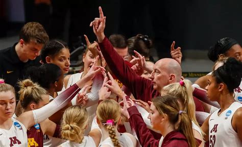 Gopher Volleyball Team Plays in Sweet 16 Thursday