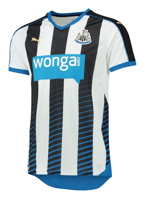 Newcastle United 2015-16 Home Kit