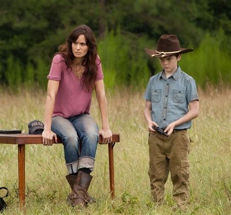 Lori & Carl Grimes | Walking dead tv show, The walking dead tv