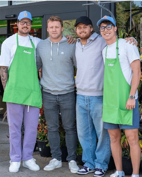 Auston Matthews & Mitch Marner working at Sobeys. : r/nhl