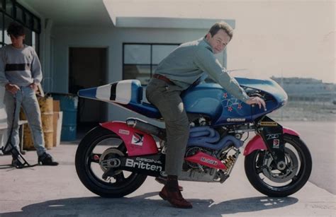 26 Pictures Unseen For Over 25 Years: A Visit To The Britten Motorcycle ...