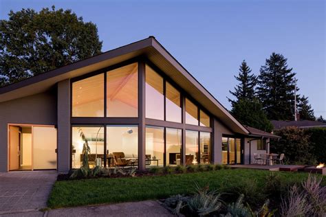 Before & After: A 1950s Midcentury Abode Gets a Gorgeous Upgrade | Gable roof design, House ...