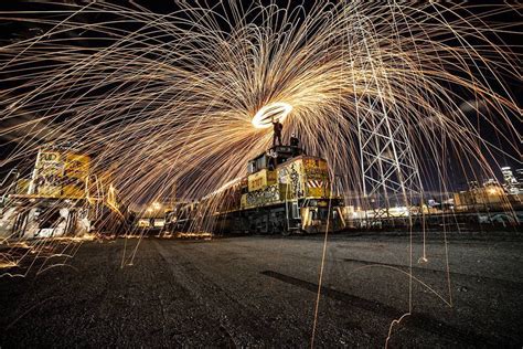 20+ Examples of Steel Wool Photography That Beautifully Play with Fire