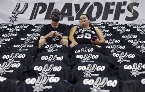 25 types of San Antonio Spurs fans you will meet at the game this season