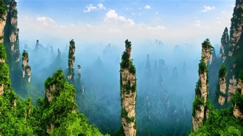 Take In Breathtaking Scenery At This Must-Visit National Park In China