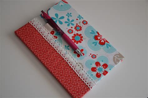 HOME OF HOMEMADE TREASURES: DIY Notebook Covers