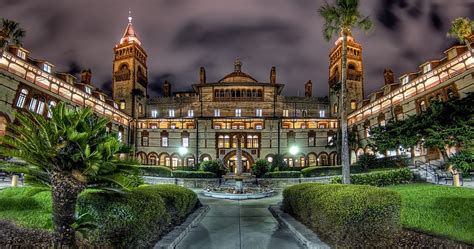 The 10 Best Colleges in Florida To Spot A Ghost