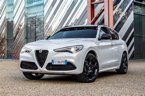 Alfa Romeo Stelvio Veloce Ti 1