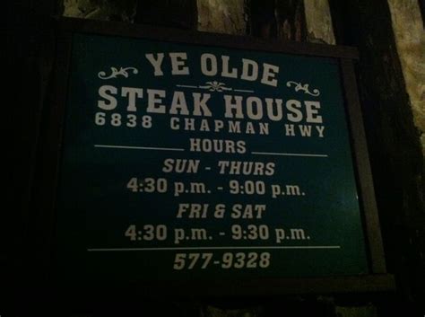 Adam Richman goes to Ye Olde Steakhouse, a family-owned restaurant ...