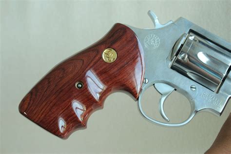 Taurus revolver grips pt65 - teachgasw