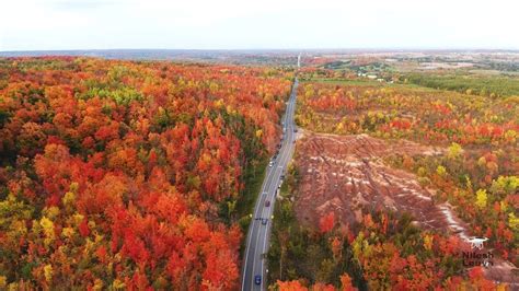 Fall Foliage Aerial Video @ Cheltenham Badlands, Caledon, Ontario, CANADA - YouTube