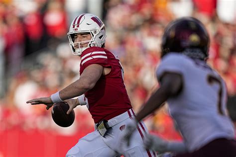 Wisconsin QB Graham Mertz Says He’s Entering Transfer Portal - TrendRadars