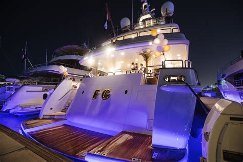 dubai-yacht-party