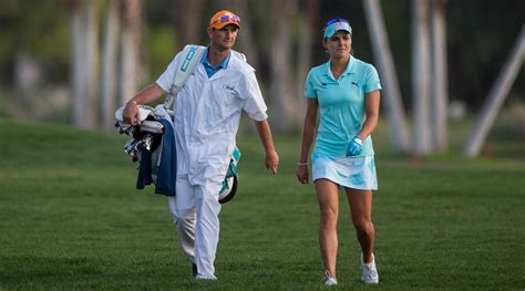 Lexi Thompson splits with caddie before LPGA finale