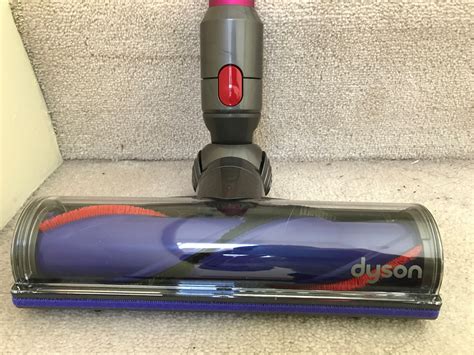 The Dyson Motorhead V7 is small but mighty | Best Buy Blog