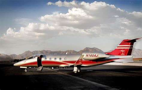 One of Angel MedFlight's Lear Jets | Medical transportation ...