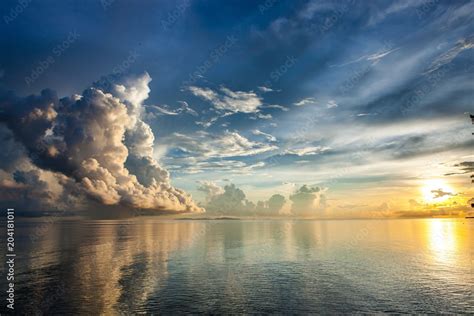 Majestic oceanic sunrise above Sulu sea. Stunning view over Pacific ...