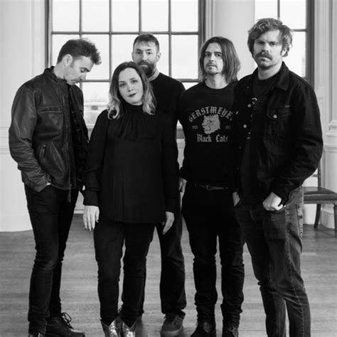 Slowdive Lyrics, Songs, and Albums | Genius