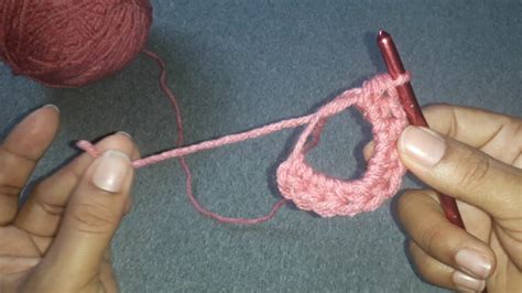 How To Do The Crochet Magic Circle - YouTube