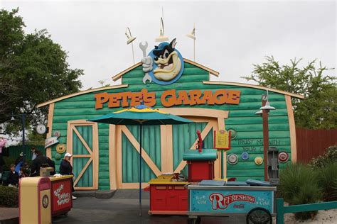 Pete's Garage | Mickey’s Toontown Walt Disney World-Magic Ki… | Flickr