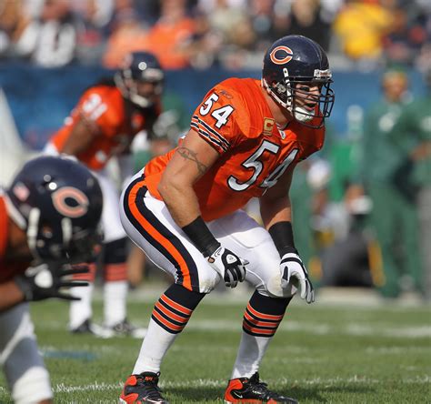 Chicago Bears: Bringing back orange jerseys is a great idea